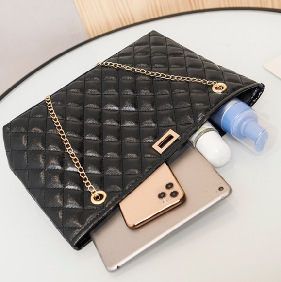 🐝 Black Argile Pillow Purse - Picture 4 of 6